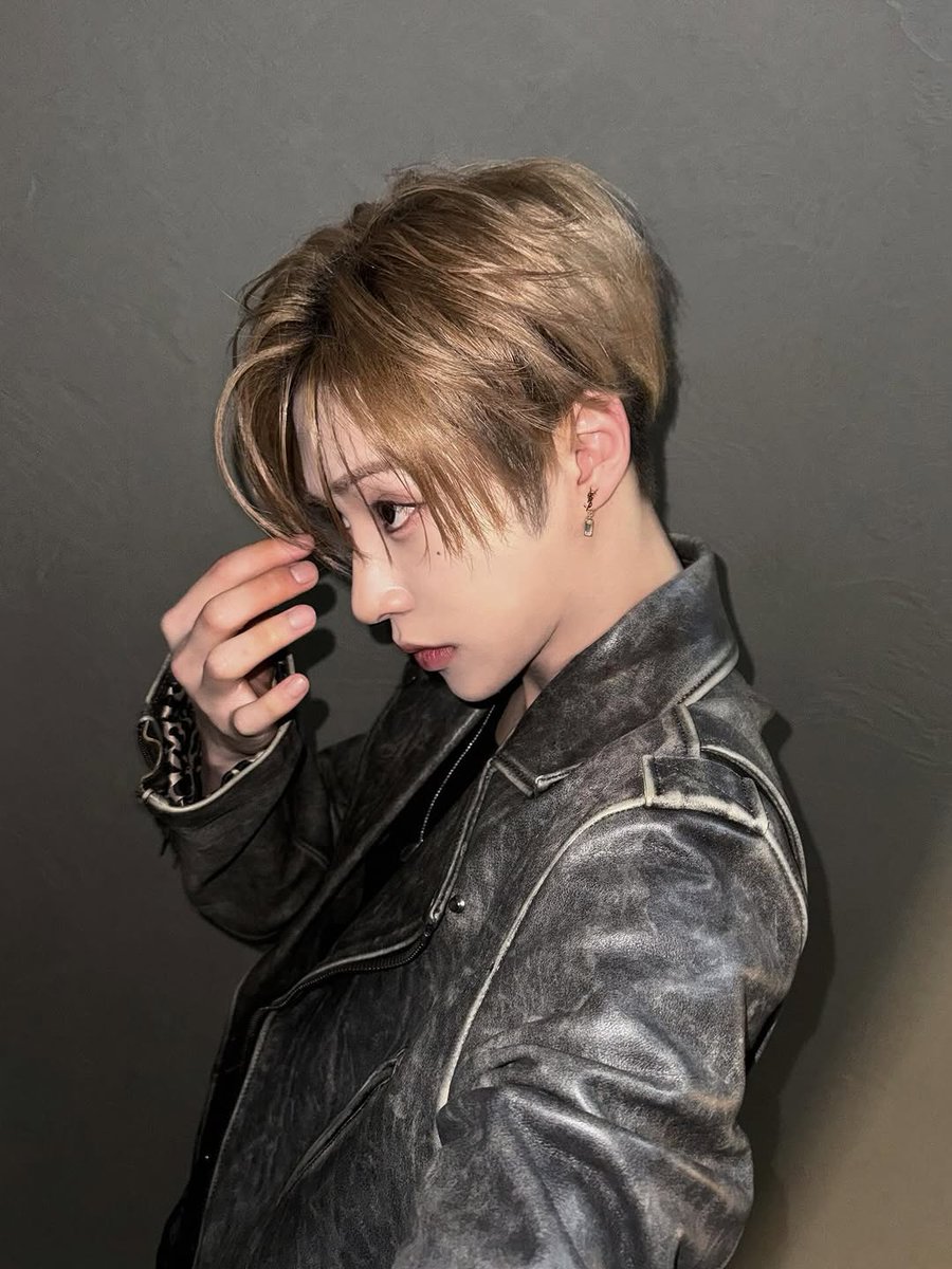 arnoir_'s tweet photo. 260329 ALPHA DRIVE ONE IG #아르노

 🏠

#ALPHADRIVEONE #ALD1 
#알파드라이브원 
#ARNO #アルノ
#장지아하오  #ZHANGJIAHAO https://t.co/4boIszG2k1
