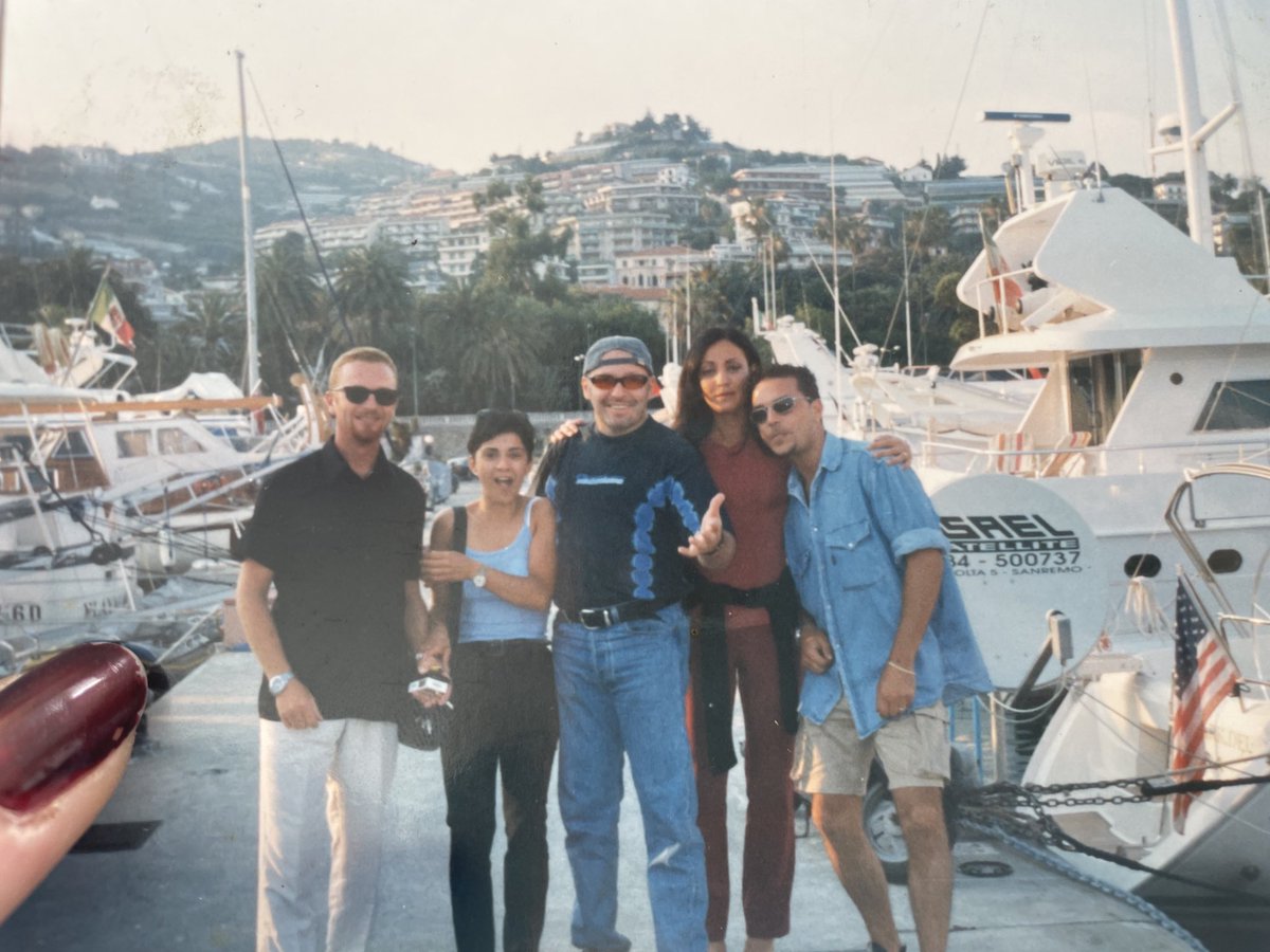 limerando1 tweet media