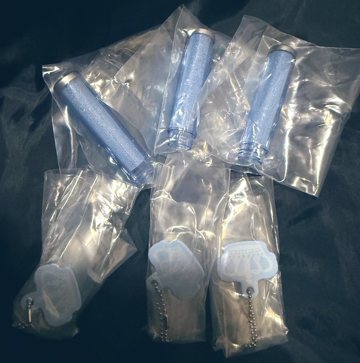 柚月@取引 tweet media