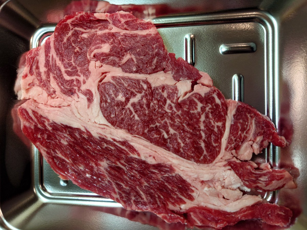 ツバキ tweet media