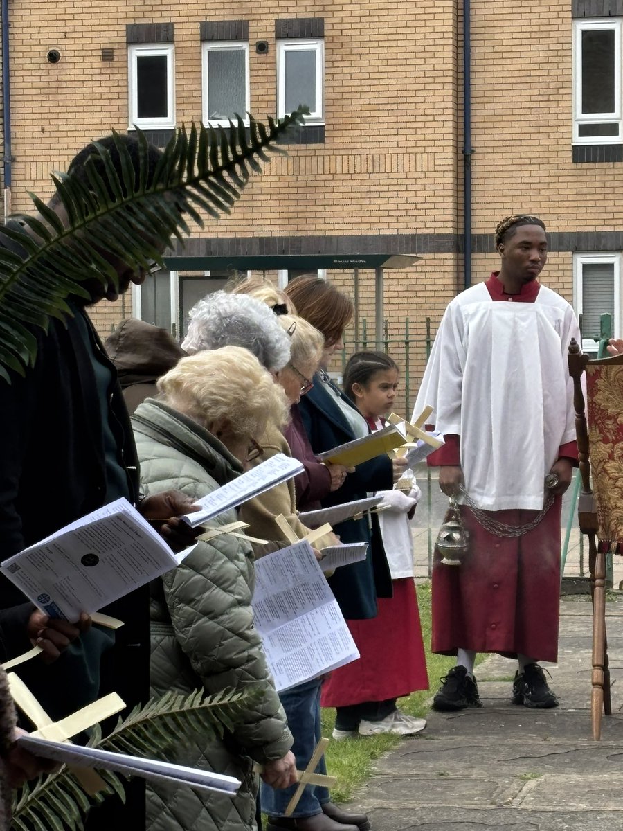 StSaviourCF24's tweet photo. “All glory, laud, and honour to thee, Redeemer, King!
To whom the lips of children made sweet hosannas ring.”

#PalmSunday2026
@SouthCardiffMA https://t.co/zQ6rR3n0In