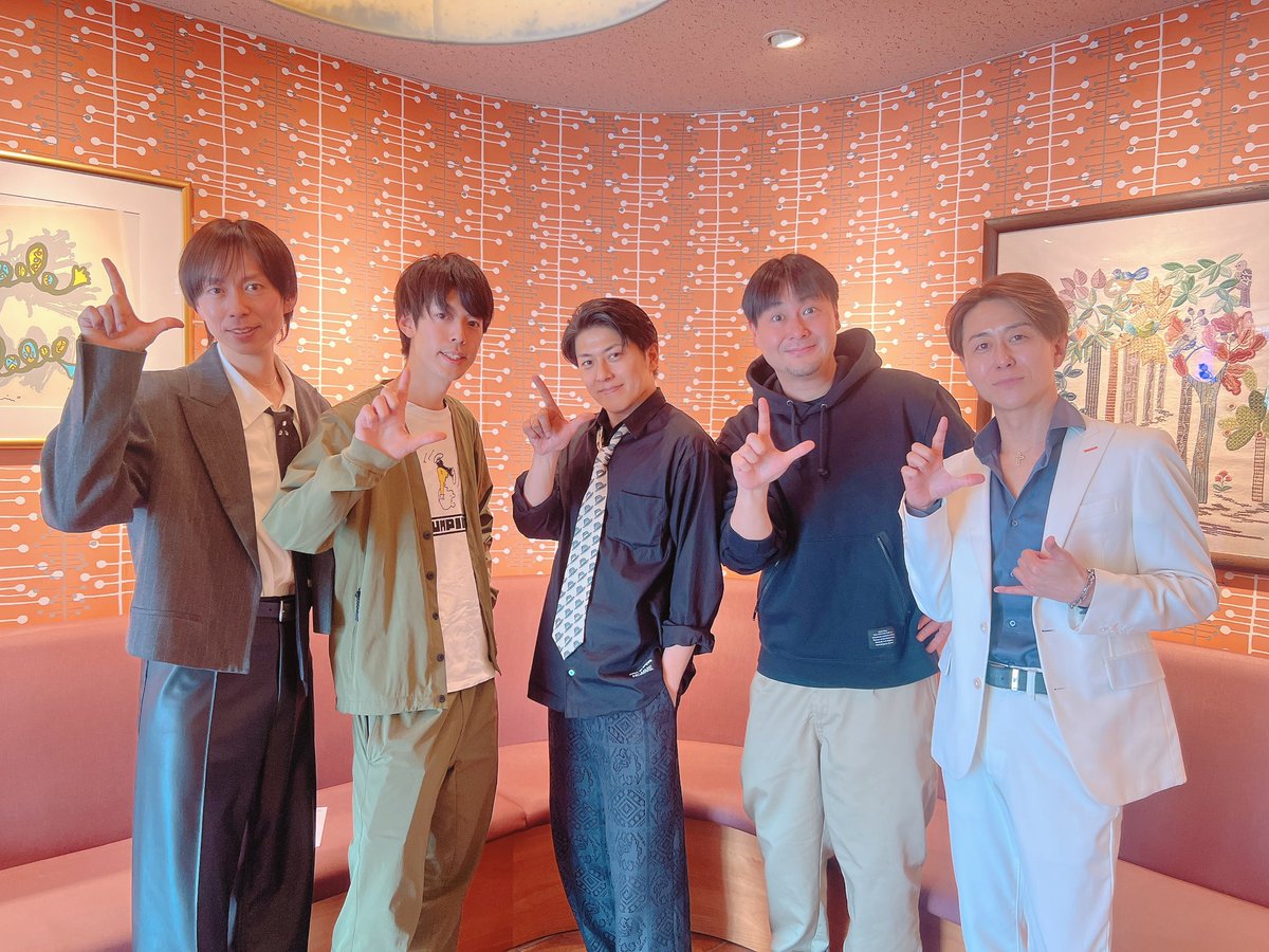 LAST FIRST STAFF tweet media