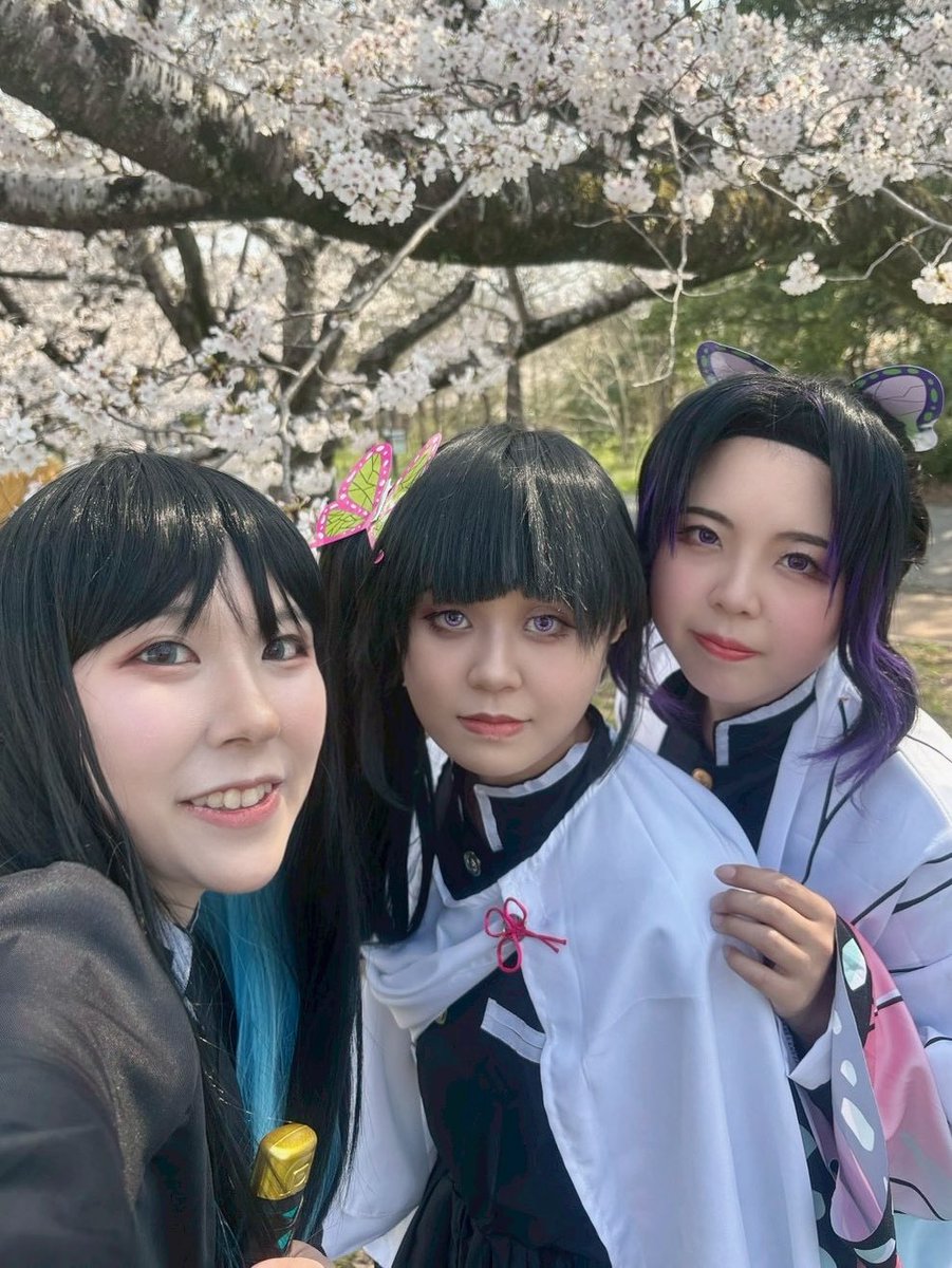 rn_0x0_m's tweet photo. 今日は #えざき舎 さんのコスイベに鬼滅併せで参加してきました🌸
思わずいろんなレイヤーさんと交流できて楽しかったです🫶🏻💓
カナヲ▶︎@Kyanite_sub_2 
無一郎▶︎@yukari_photo_ https://t.co/hM9Qegzvjt