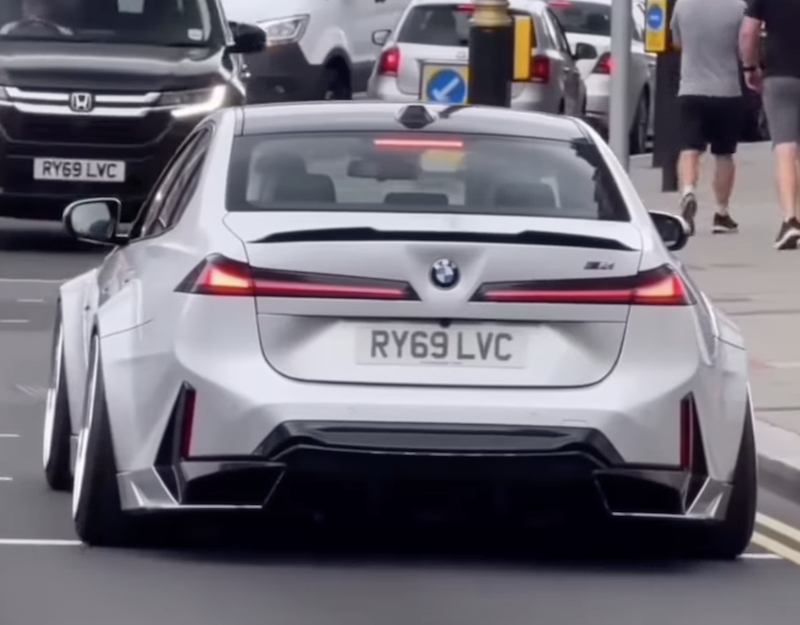 BOHP's tweet image. [謎] BMW i3ワイドボディー(NA0)？～その2 | BMWおたっきーず！Blog - BMW総合情報ブログ bmw.jugem.jp/?eid=47808 #BMW #BMWi #BMWi3 #BMWNA0 #NA0i3