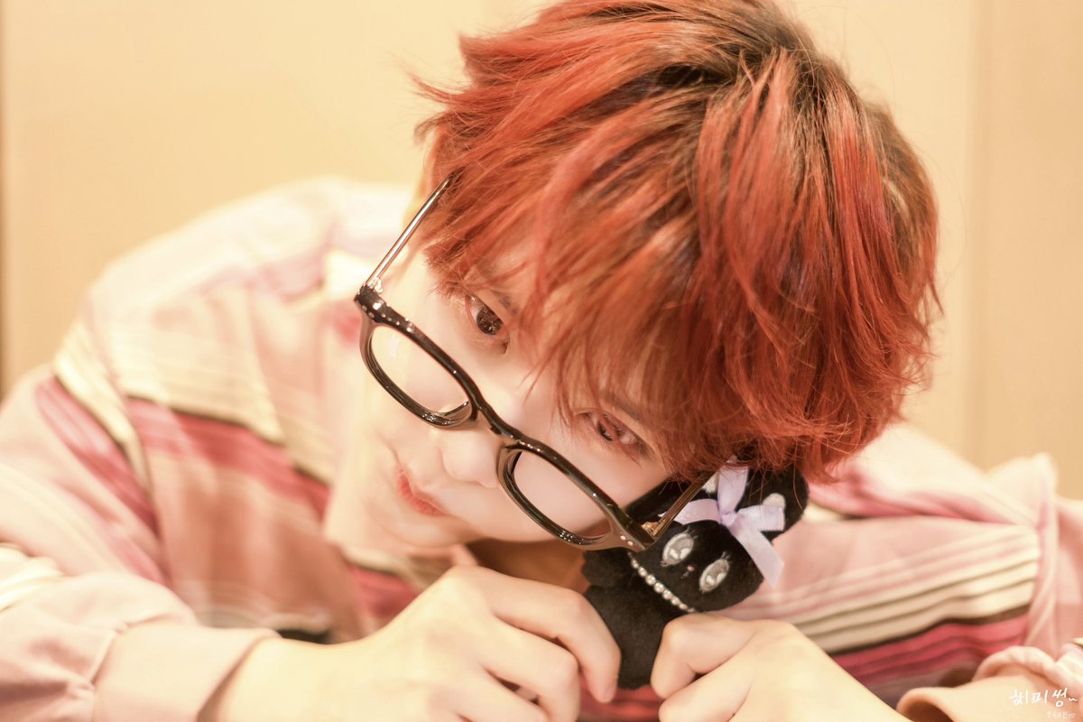 our_happy_scene's tweet image. 260329

🐰🖤

#XODIAC
#SING #씽
#麥駿昇 #シン
#소디엑
#씽유사진