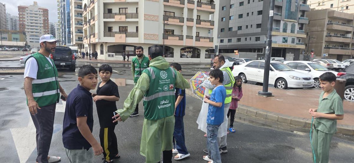 DubaiPoliceHQ's tweet image. #News | 49 Volunteers Support Residents Across 77 Locations During Unstable Weather Conditions

Details:

dphq.ae/6010X00E

#YourNeighbourhoodOfficer 
#Volunteering
