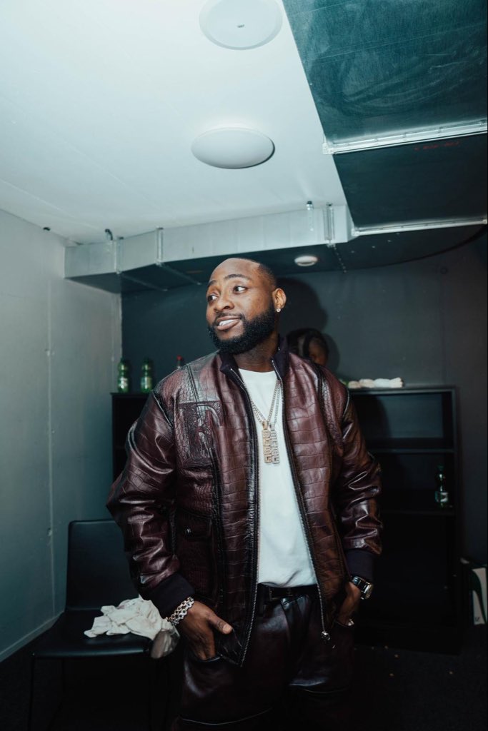 Samcious tweet media