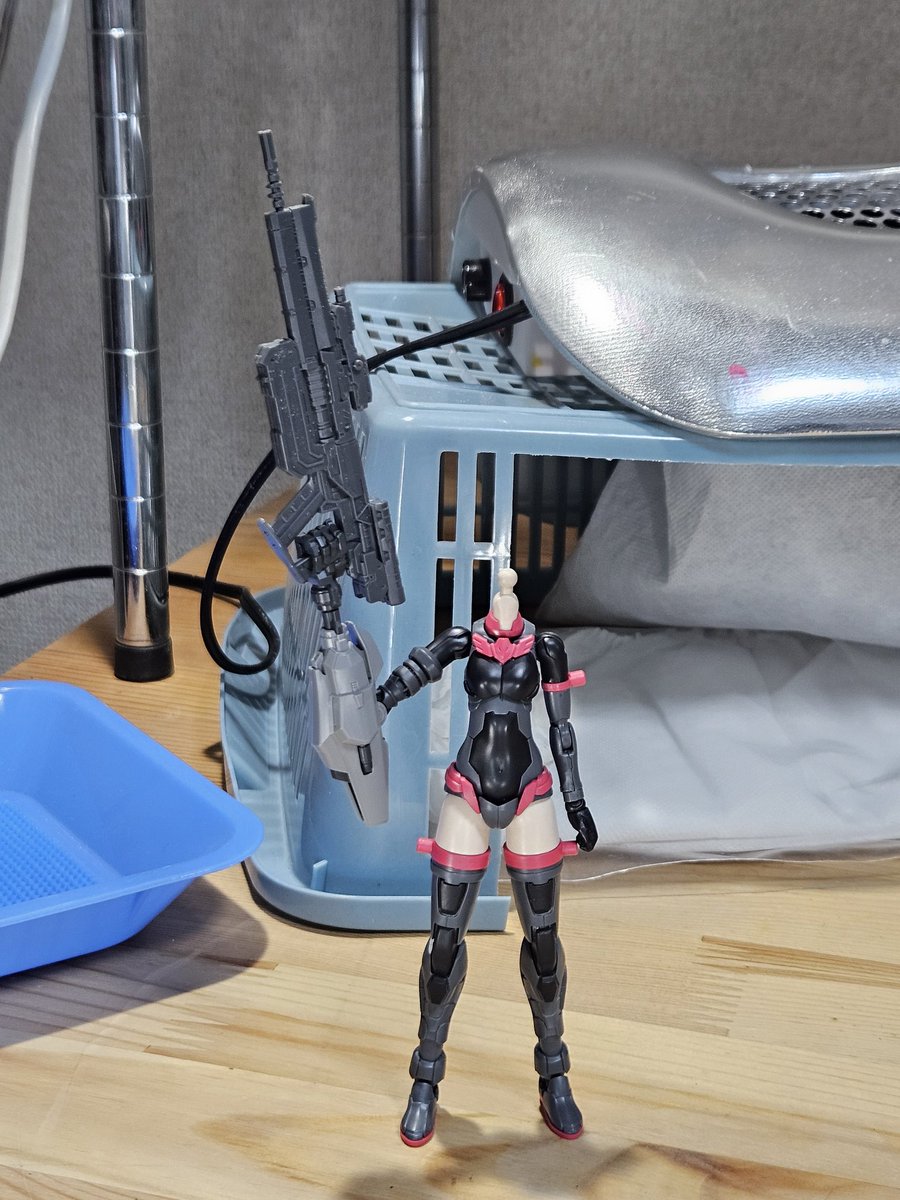 シオ @自撮りアイコン tweet media