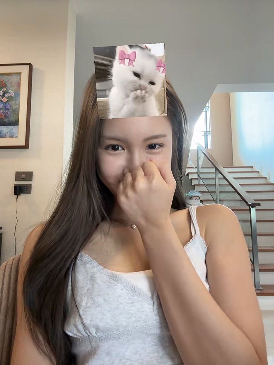 𝑎𝑙𝑢𝑛𝑎𝑟𝑎 𝑎𝑡𝘩𝑒𝑙𝑎𝑠. tweet media