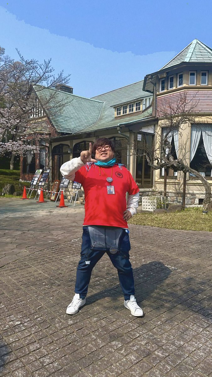 Hideto_Yamada's tweet photo. #ロゲットカート #マンホールカード
#海自

【感謝✨】

3/28と3/29は横須賀にて全国統一観光スポットカード「ロゲットカート」の海上自衛隊シリーズの配布開始イベントでした☺️

予想を遥かにこえるお客様にご来場いただき大変感謝しております✨

本当にありがとうございます🙏

「田戸台分庁舎」は予定数を全て配布し、また秋に配布予定です📣

世界三大記念艦「みかさ」は初回印刷分を2日間で終了し現在は配布休止となっております📣

すでに2種類のカードについて制作検討が進んでおりますので、再開を含めて今後の展開をお楽しみに😁✨

横須賀市は、街、観光団体、企業、海上自衛隊と連携して「集客」「周遊」「滞在」からの「経済効果」をうみだせるモデル都市になると思っています！

私も可能なことは何でもやっていきたいと思っていますので、みなさまにおかれましては、楽しみながらの応援、これからも、よろしくお願いいたします🙇‍♂️

ロゲットカートプロデューサー
山田秀人（山ぴぃ）