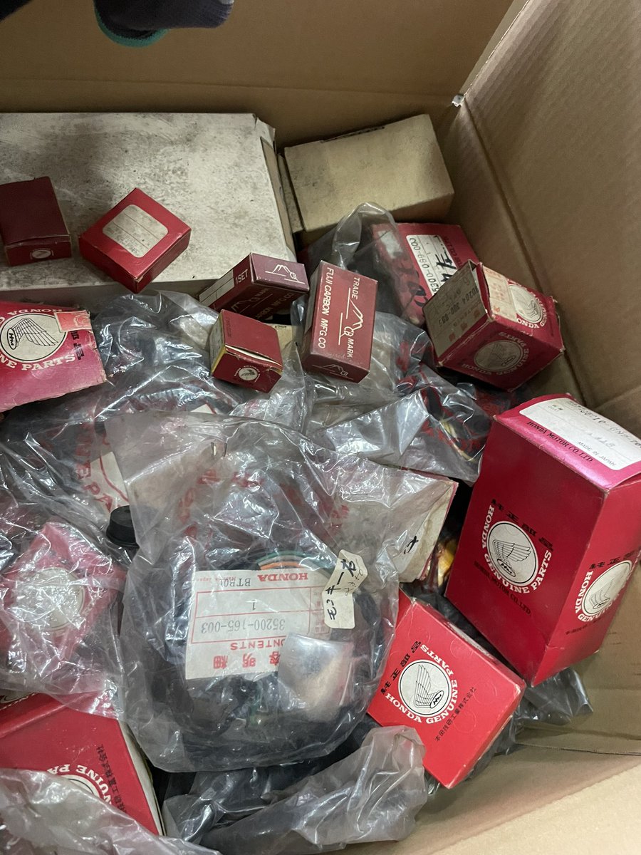 ふとし tweet media