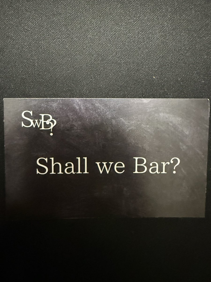 めちゃくちゃ久しぶりにBarに行ってきた！

初めてお邪魔させてもらったところやったけど最高だった！！！

久しぶりのお酒はいいね！

#ShallweBar?
#大阪天神橋6丁目駅すぐ
#大阪に行かれる際はぜひ
#隣の人と仲良くなった
#久しぶりに飲んだから若干残り気味
#財布の中身は残ってなかった