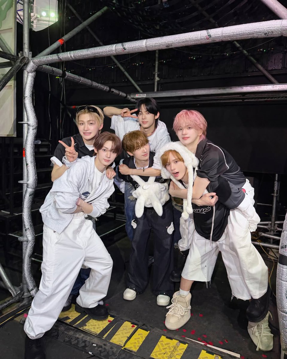 총총ᰔᩚ tweet media