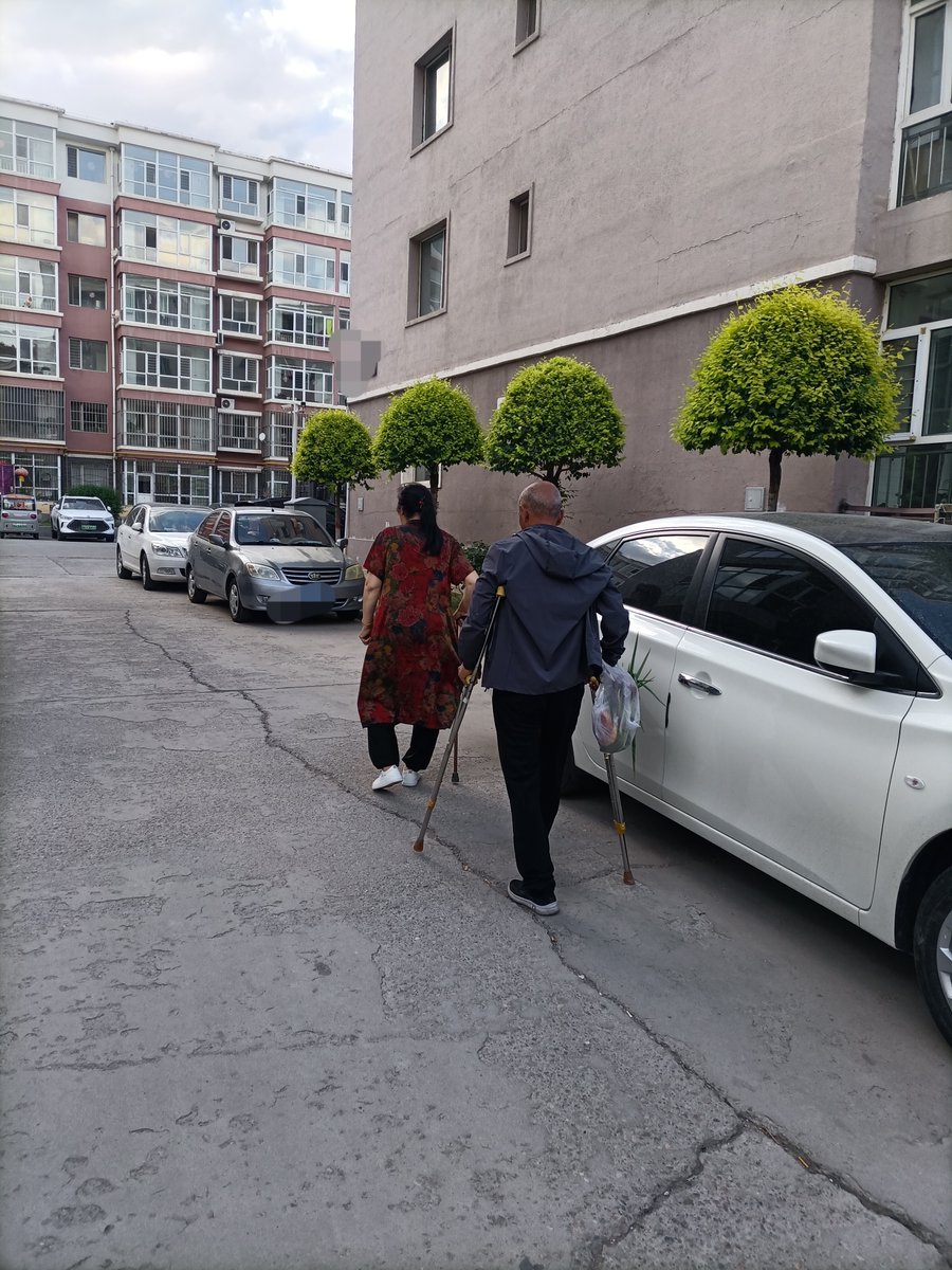 Beth Drummey tweet media