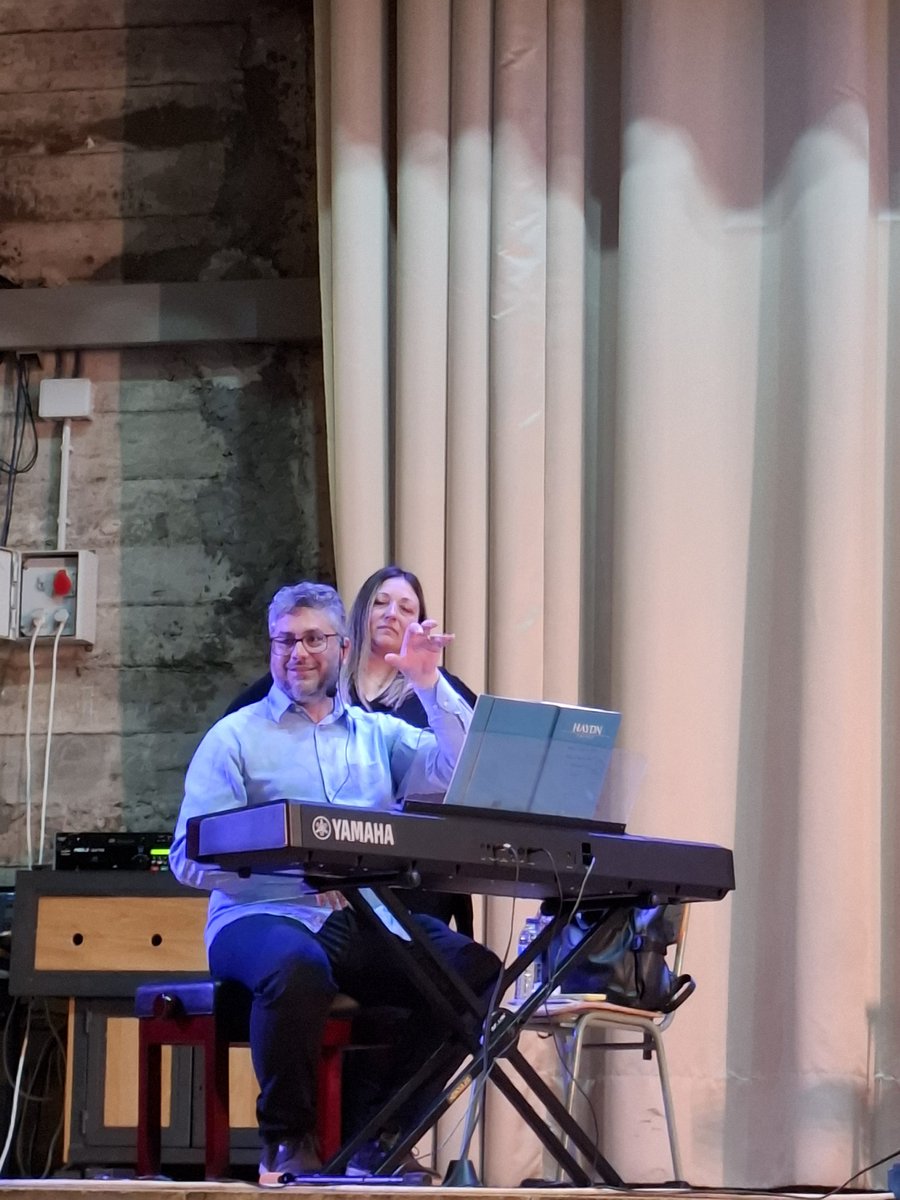 Associació Messies Participatiu de Barcelona tweet media