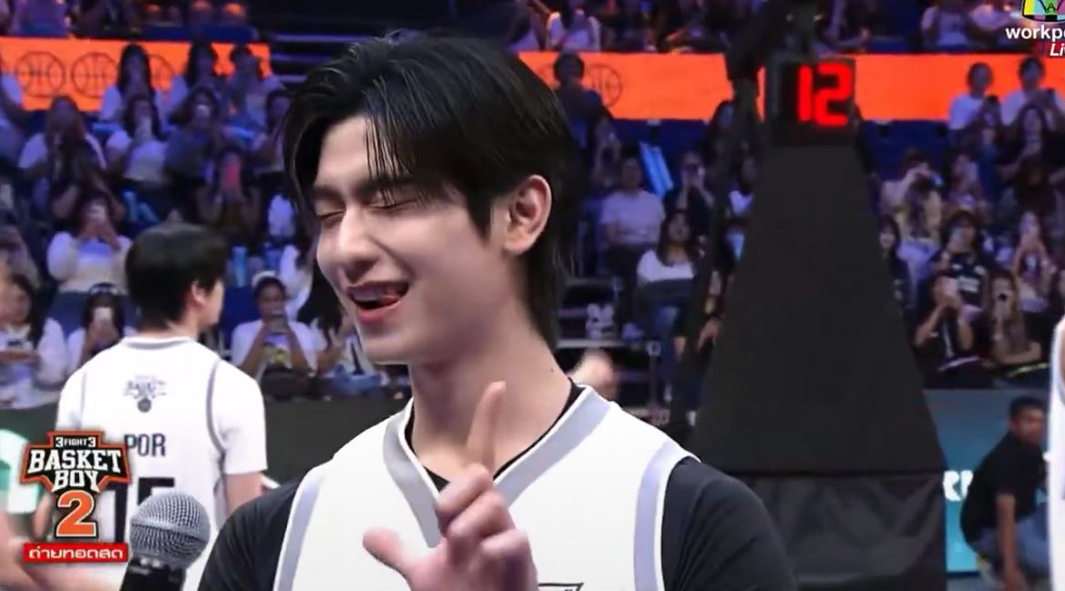 นู๋โซ tweet media