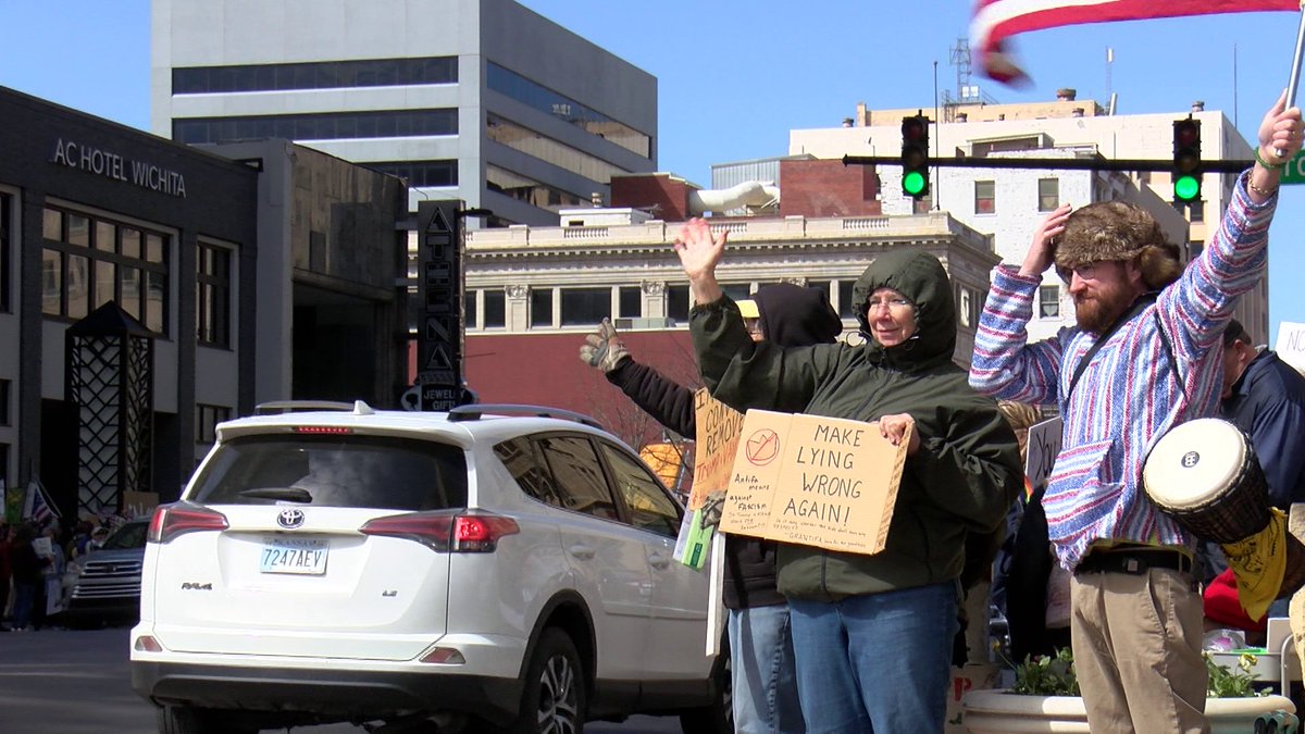 KSN News Wichita tweet media