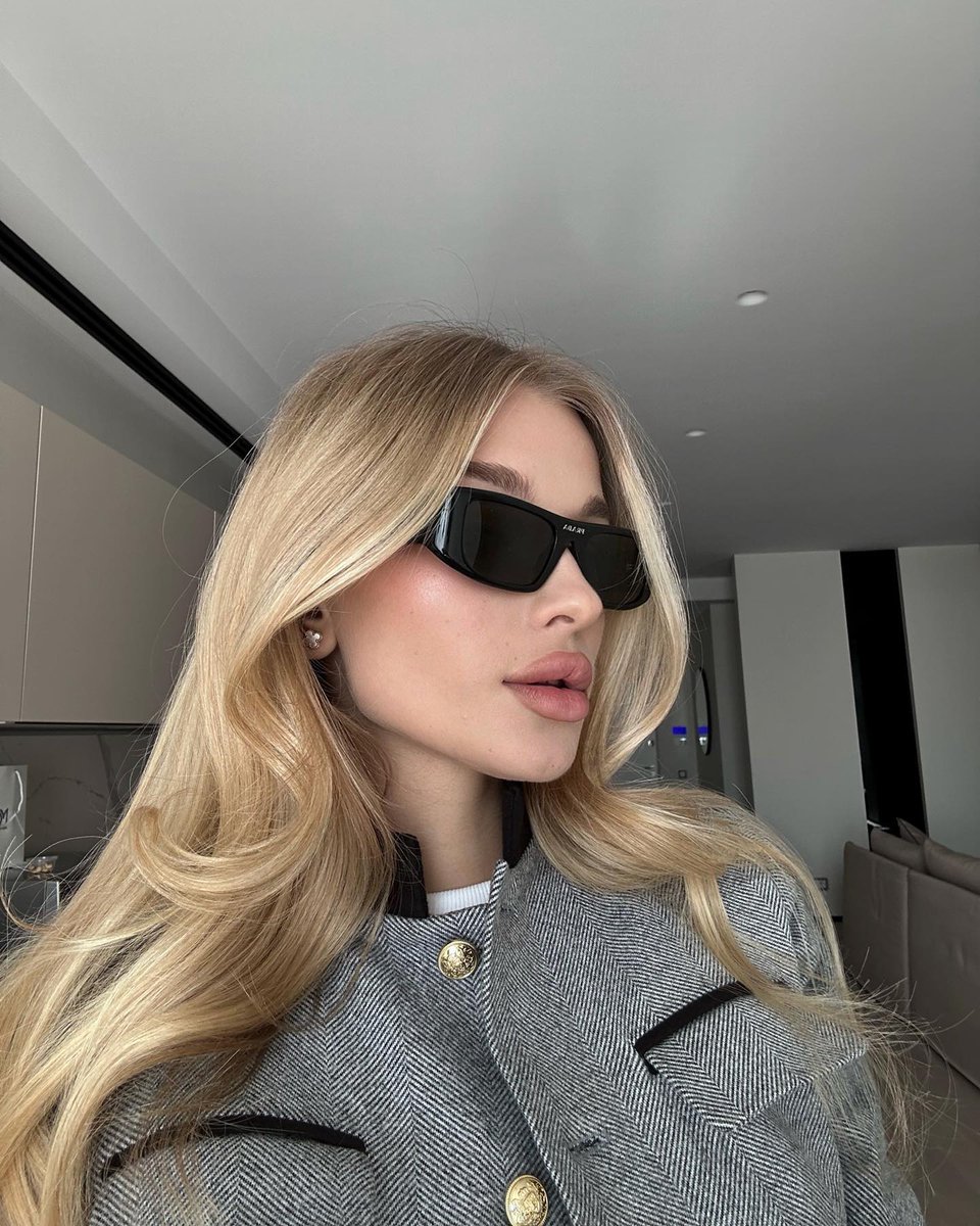 Maria6s8 tweet picture