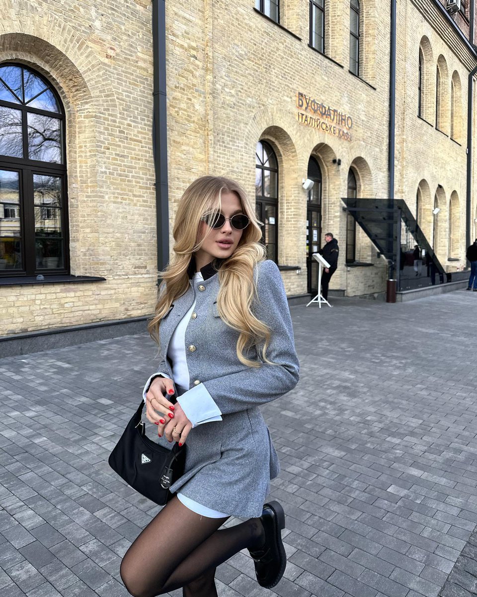 Maria6s8 tweet picture