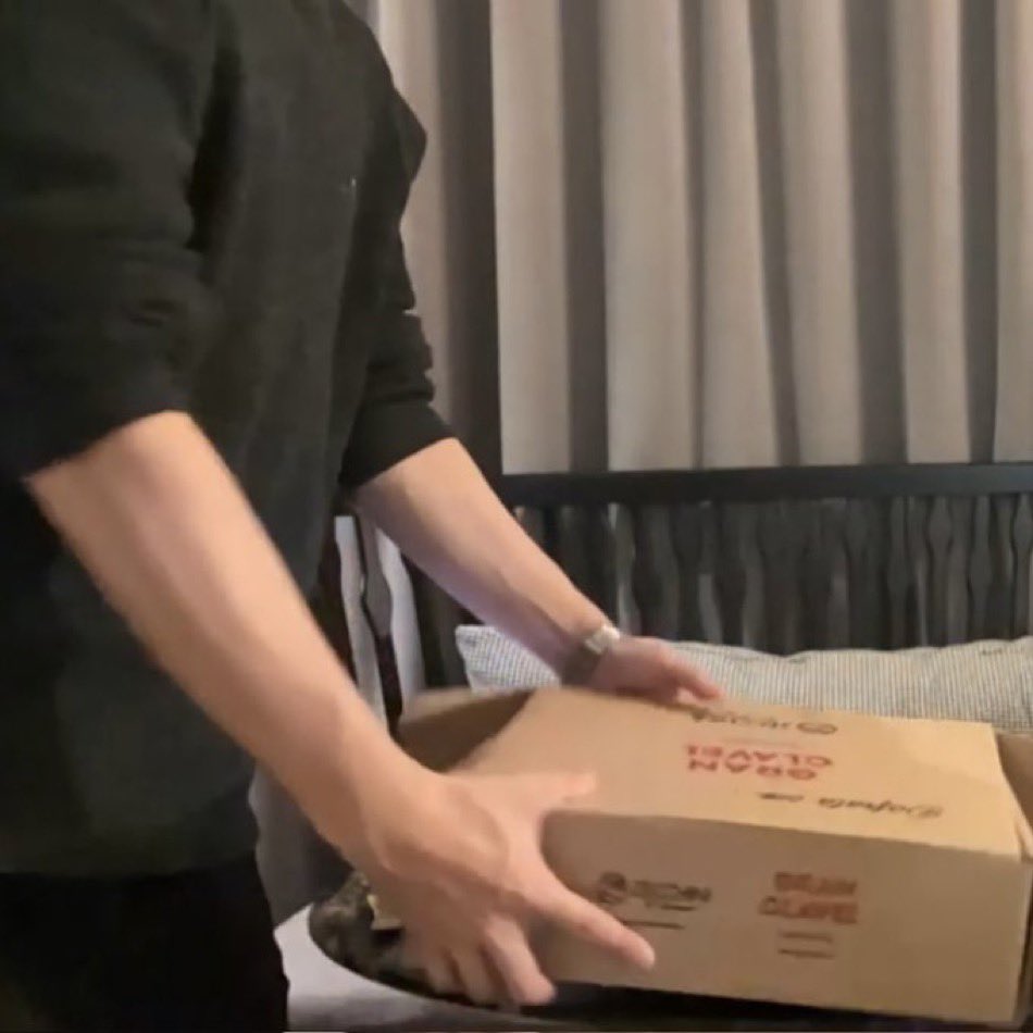 hj’s b cups tweet media