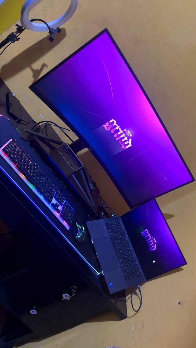 cross👾 tweet media