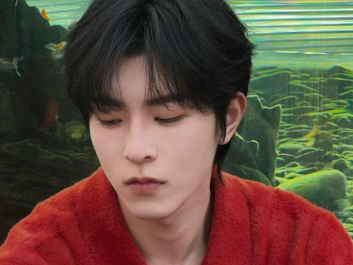 ; backstage romance
—  a #xingqiu few tweets au

© xinglovesqiu