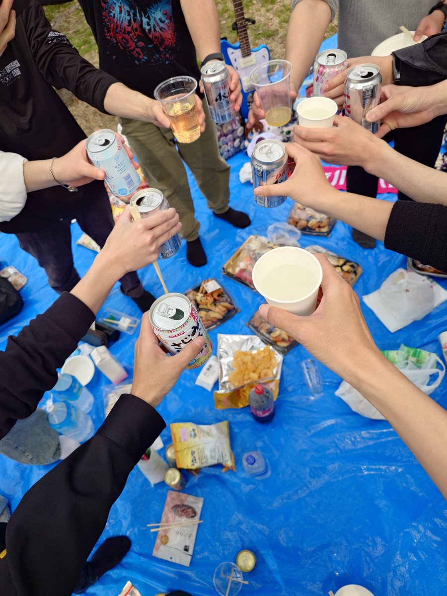 ぼぶたろ(ベースの絵文字) tweet media