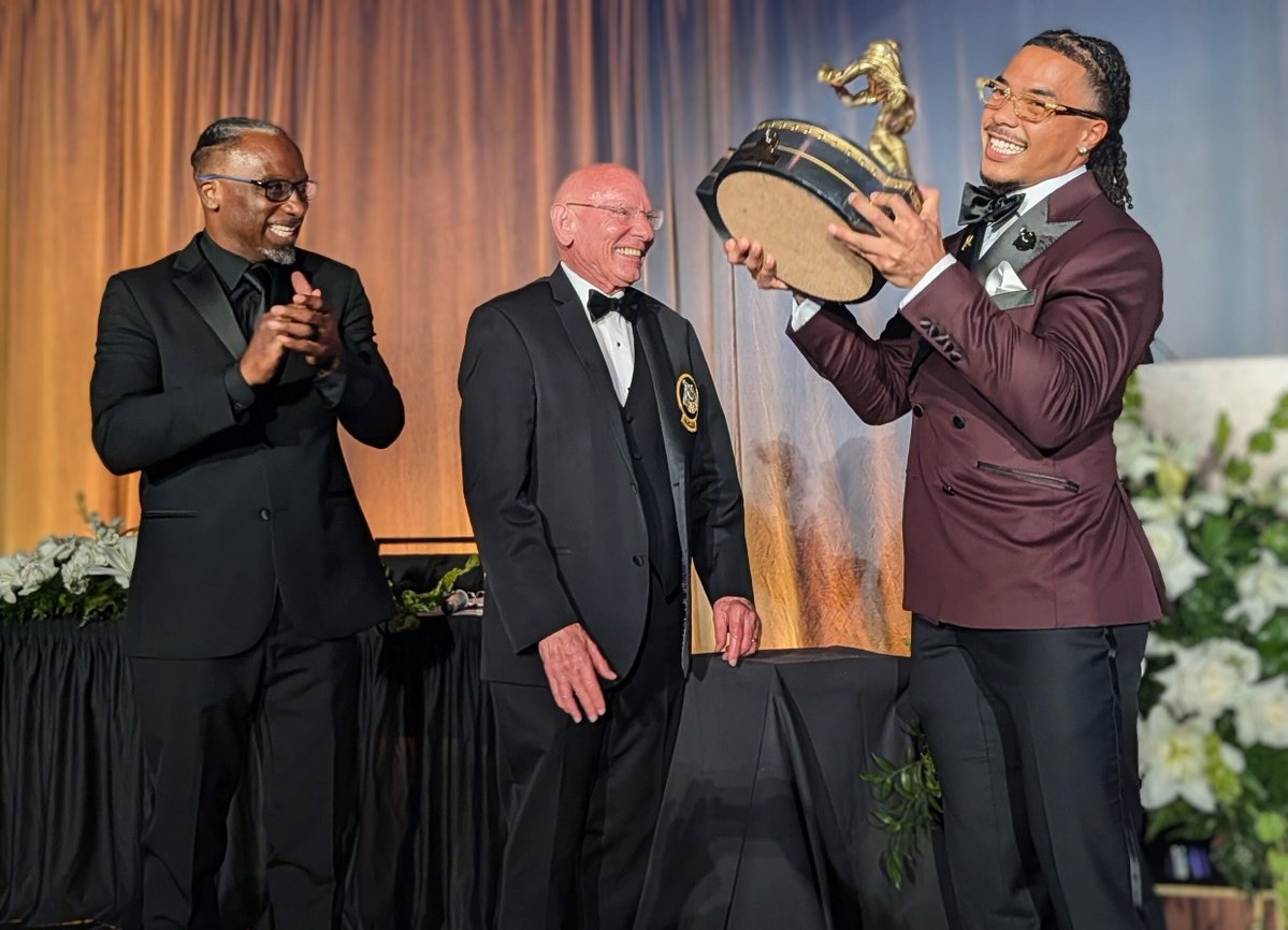 Biletnikoff Award tweet media