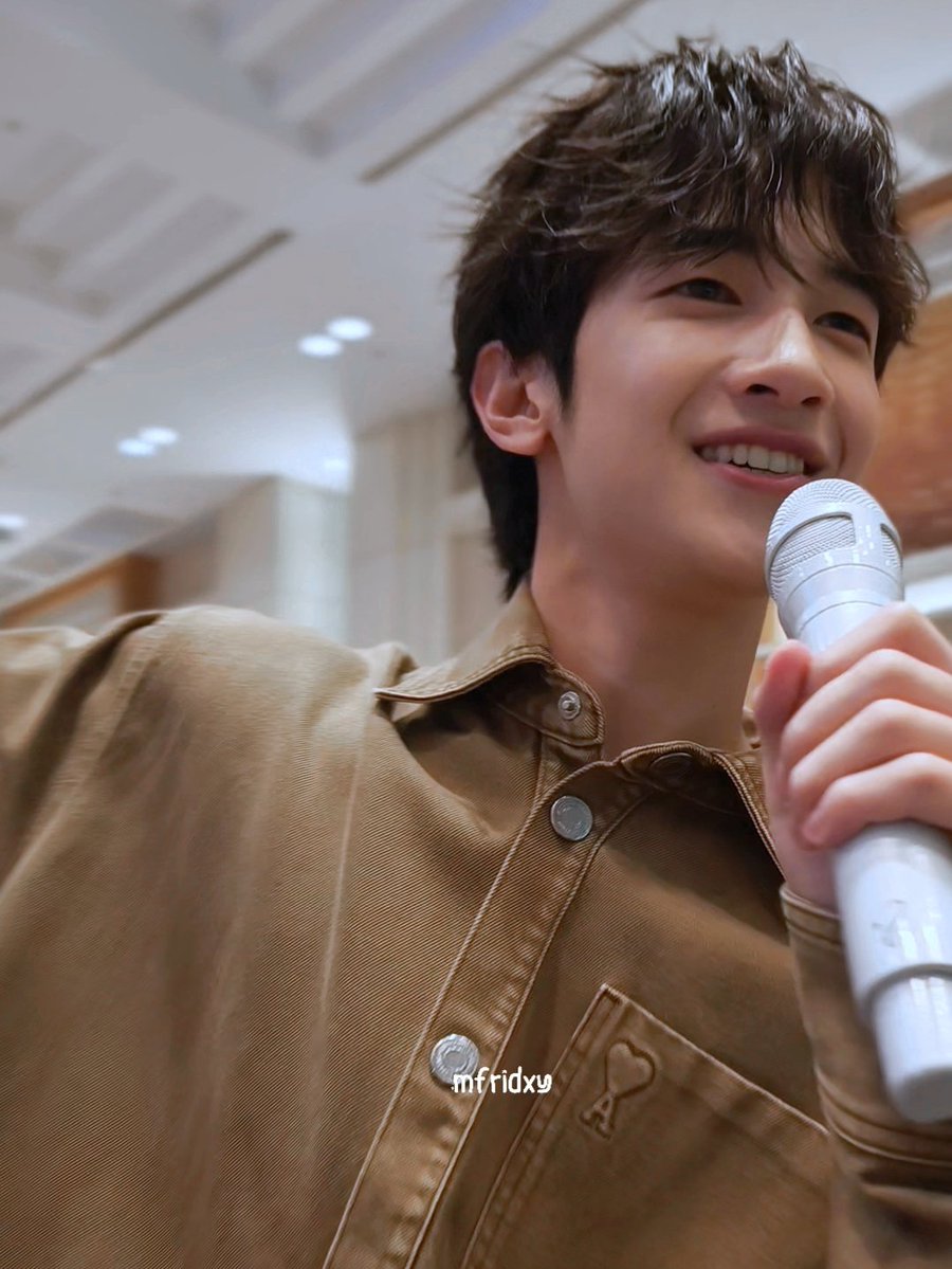 ┌ ★ 𝙢𝙛𝙙 🦕🍊 ’ tweet media