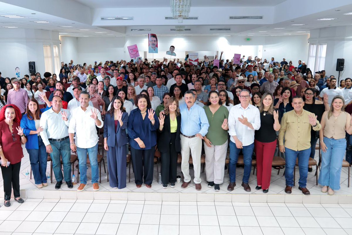 JavierLamarque_'s tweet photo. Nos queda claro que la Cuarta Transformación también está presente en San Luis Río Colorado. En este Encuentro por la Transformación recordamos cómo morena llegó al corazón de la gente, caminando junto a Andrés Manuel López Obrador y construyendo la esperanza para transformar la vida pública del país.
