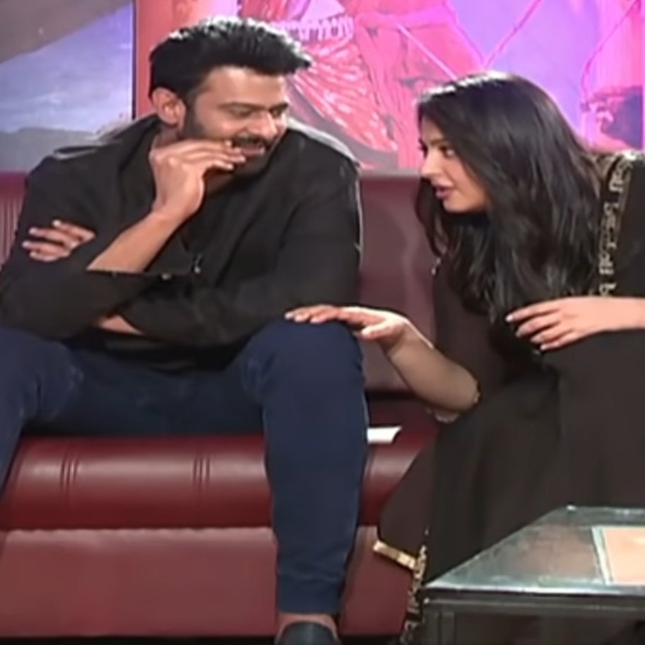 Hourly Prabhas Anushka🦋 tweet media
