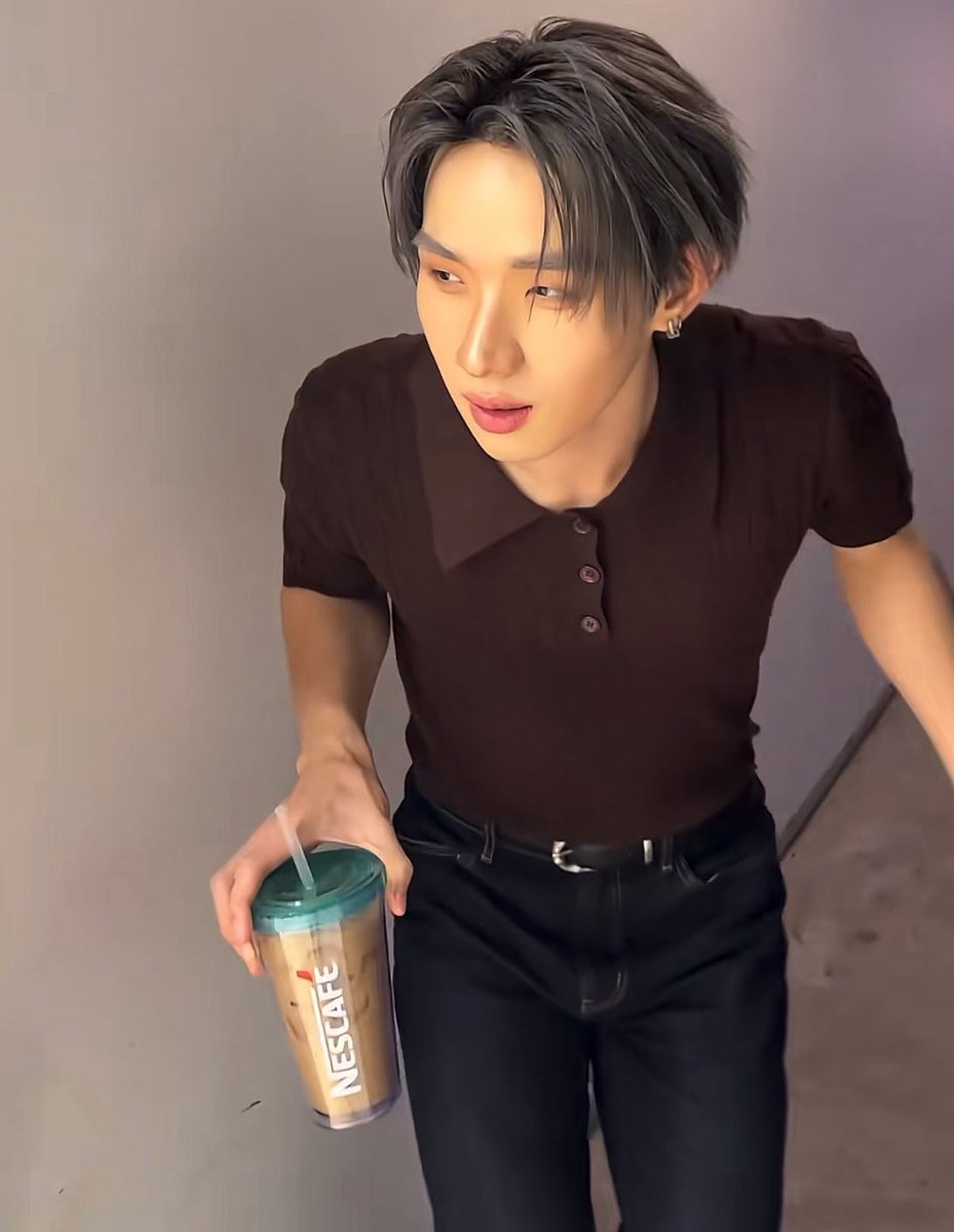 ᴊᴇɴᴀɪ tweet media