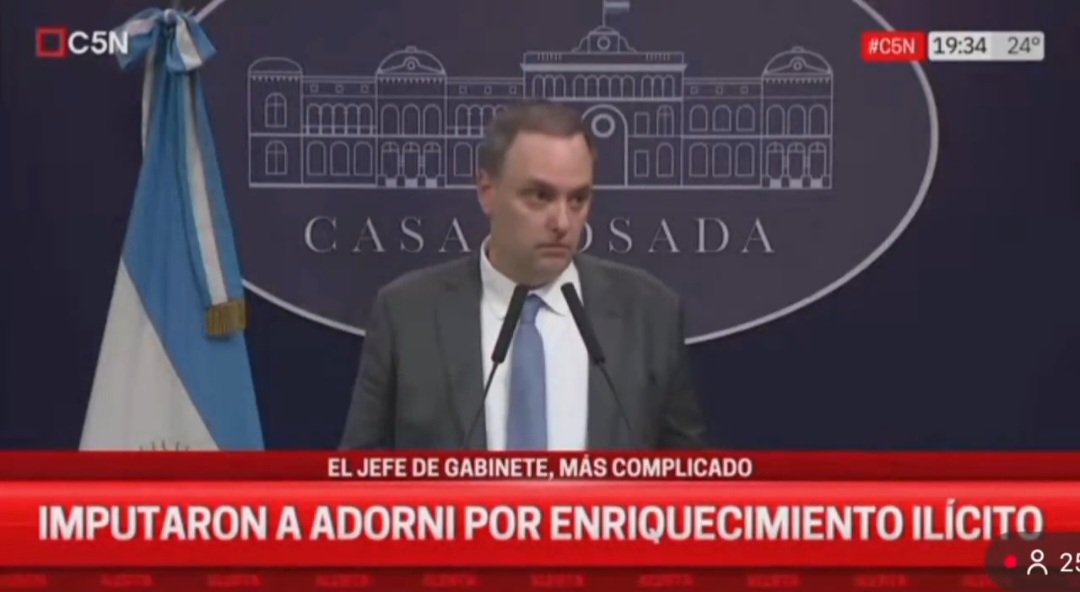 Claudia 🐕🐕💙💛💙 tweet media