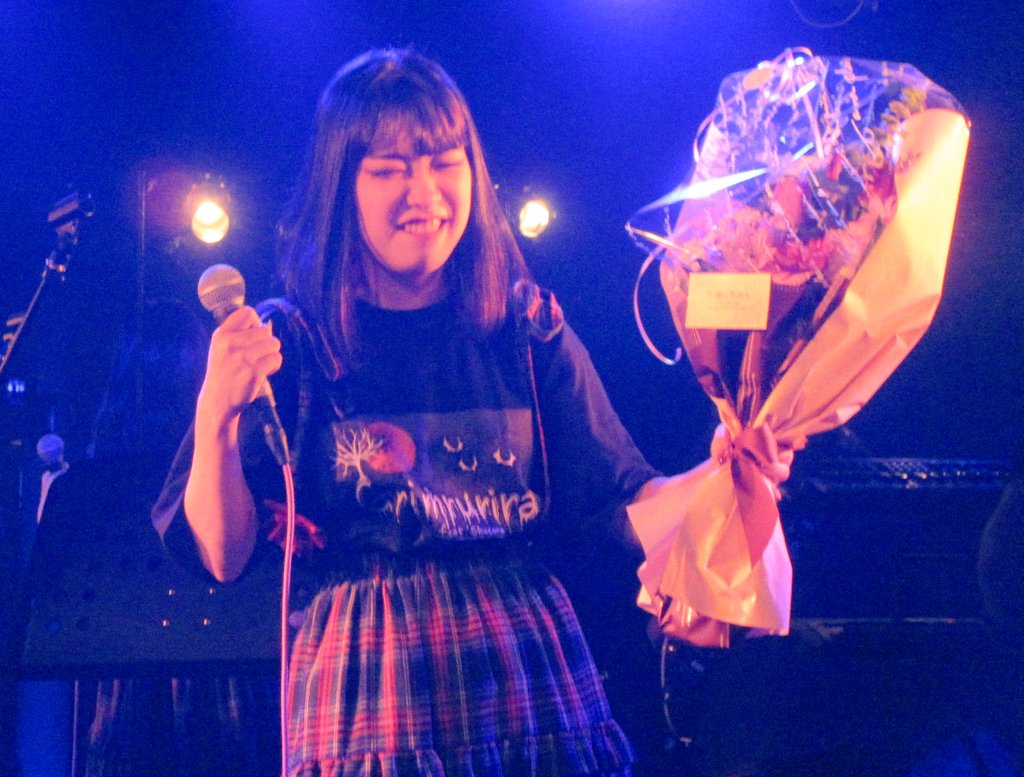 syota_colorful3's tweet photo. 2026.3.28 -Color of memories-
しょこらさんのラストライブ
最後まで感動しました✨🌼
他にも多数ゲストの方々も来て下さり、
最高のステージになりました🎶
しょこらさん
今までおつかれさまでした🌸
#しょこら
#しょこのーと
#ShocoRaiv
@shocora_sei https://t.co/VtsM1fiBat