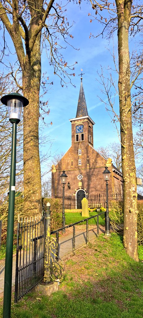 FryskePokémon tweet media