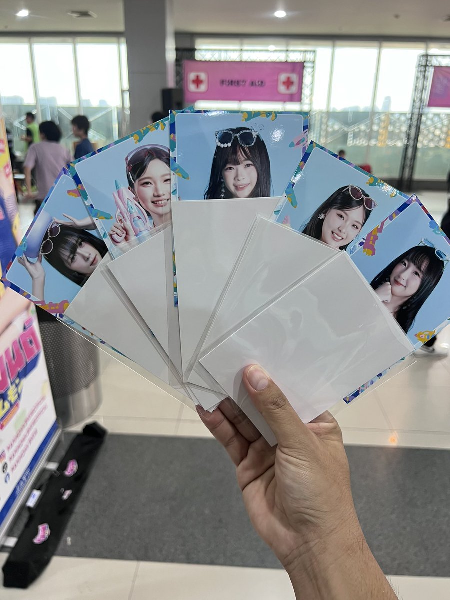 พี่หยงมีแว่น tweet media