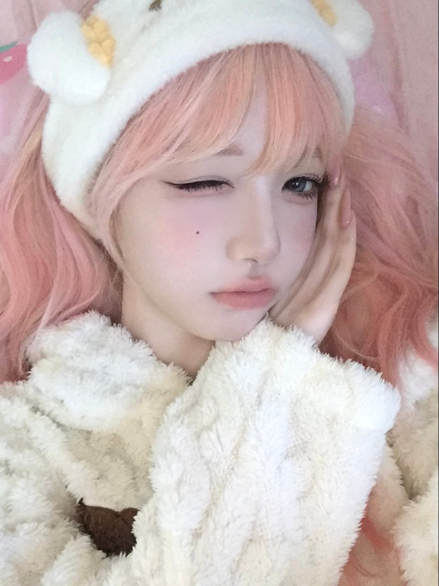 daily tripleS tweet media