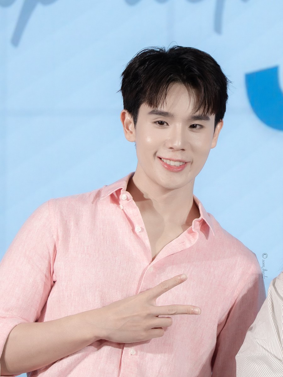 84 ° ° tweet media