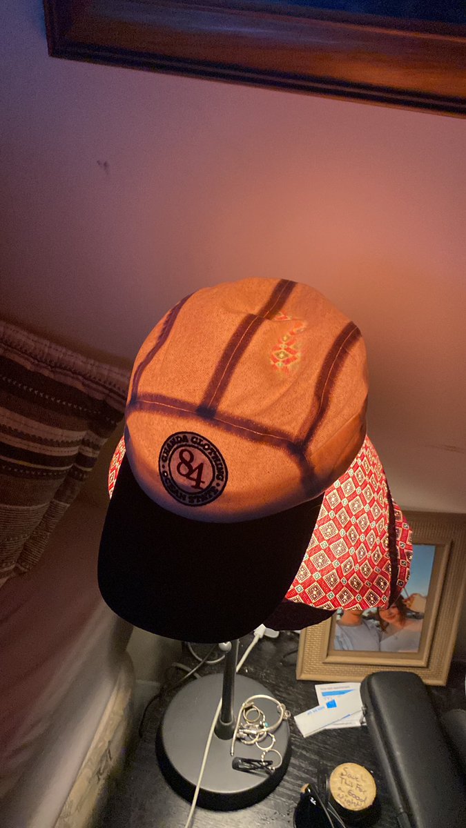 THEGOOBLIVE's tweet photo. this is the skull of my  hat https://t.co/Fsc24pxF9Z