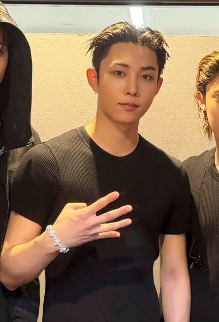 indy ✭ tweet media