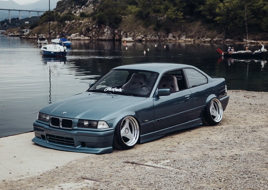 Euro Style tweet media