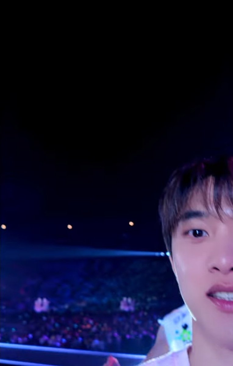 thantiyyy's tweet photo. Doh Kyungsoo ㅠㅠㅠ i'll just cry he's so FINEEE
LOOKING TGHIS GOOD FOR WHSAT?! 😭 https://t.co/Ir7i2PeMwq