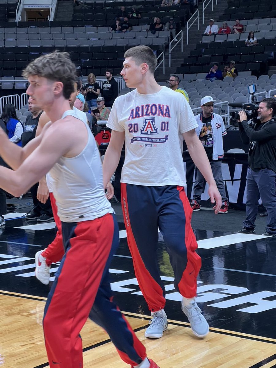 No Context Arizona Wildcats tweet media