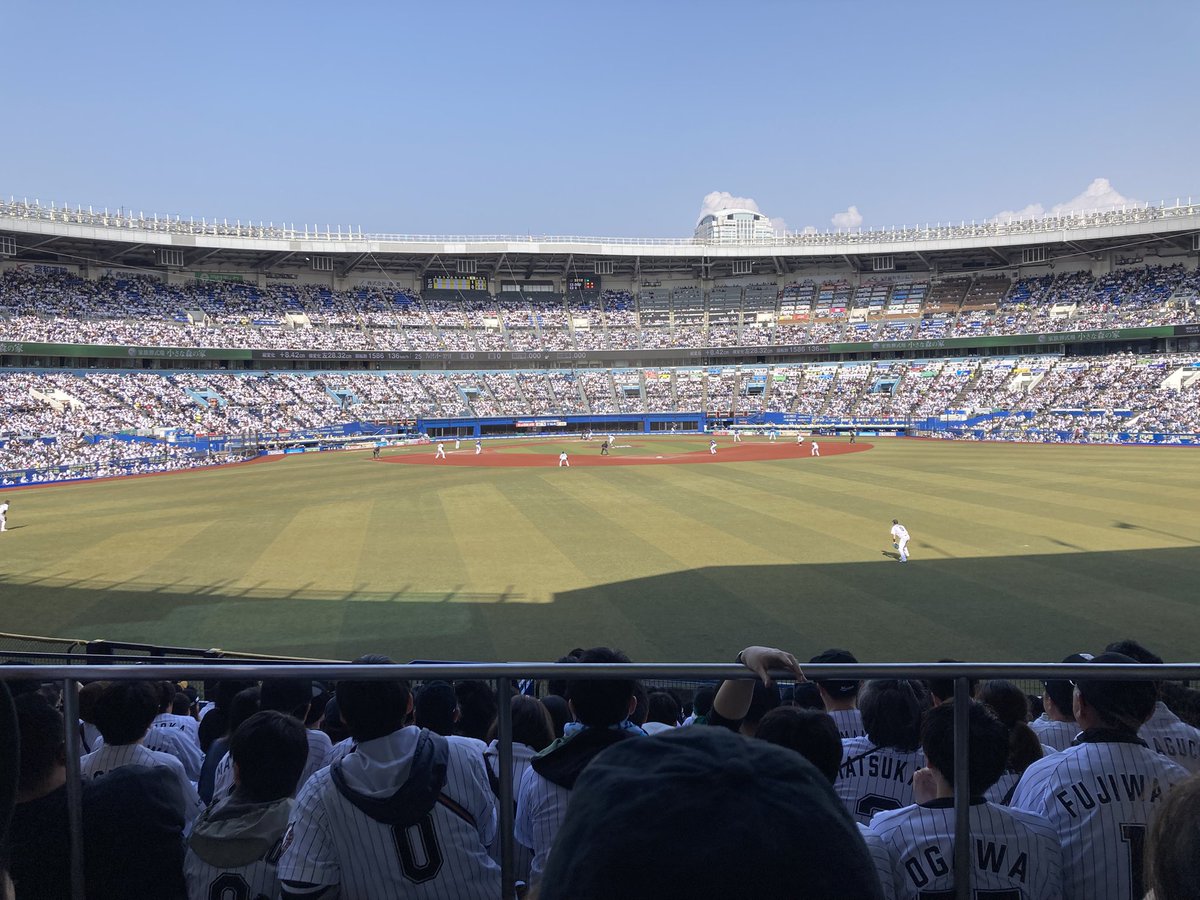 521_ken's tweet photo. 今日は実質的にロッテ戦ではなく乃木坂のライブを観に行った回でした。
………せっかくようやくマリンに来てくれたのにこんなんじゃもう呼んでも来てくれなくなるぞ…………()
 #chibalotte
 #乃木坂野球部 https://t.co/TtQlP0LNyM