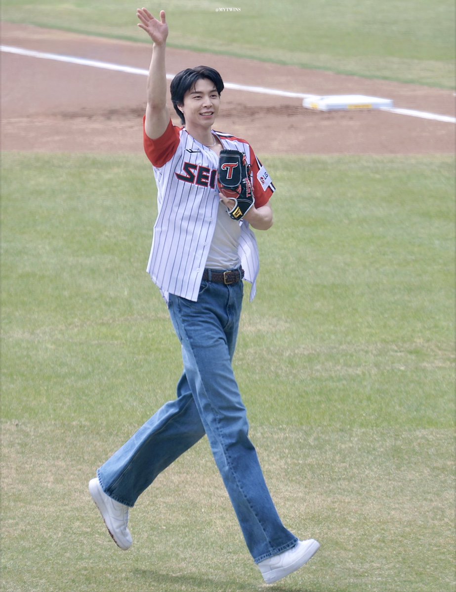 my_twins tweet media