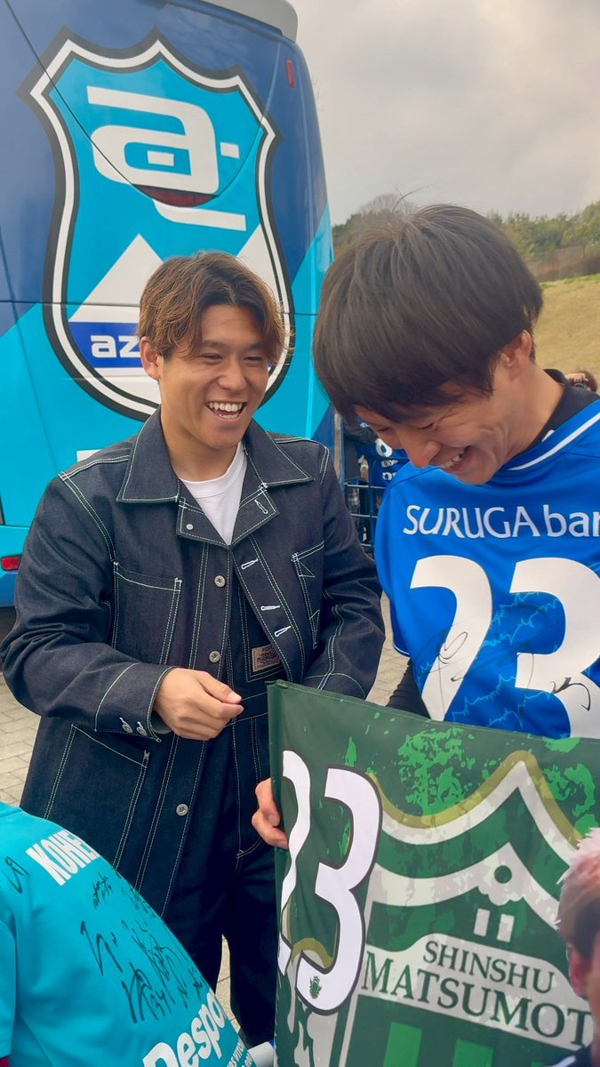 08KEY おやき tweet media