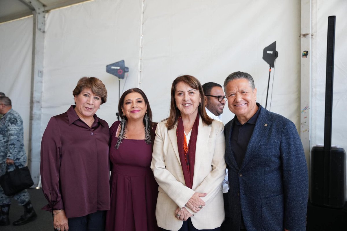 _Morelos_News's tweet photo. No es broma, Margarita González estuvo presente en la reunión regional de seguridad pública junto a gobernadores y autoridades federales y locales.
Ya se notan los resultados en #Morelos 😏
#Cuernavaca https://t.co/J4FhUJUoM3