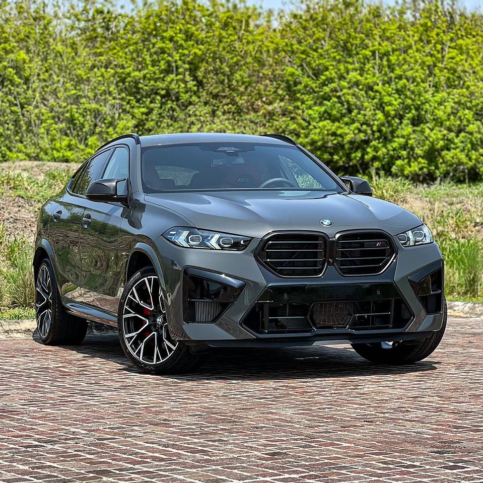 You can only pick one
Which one are you choosing? 👇