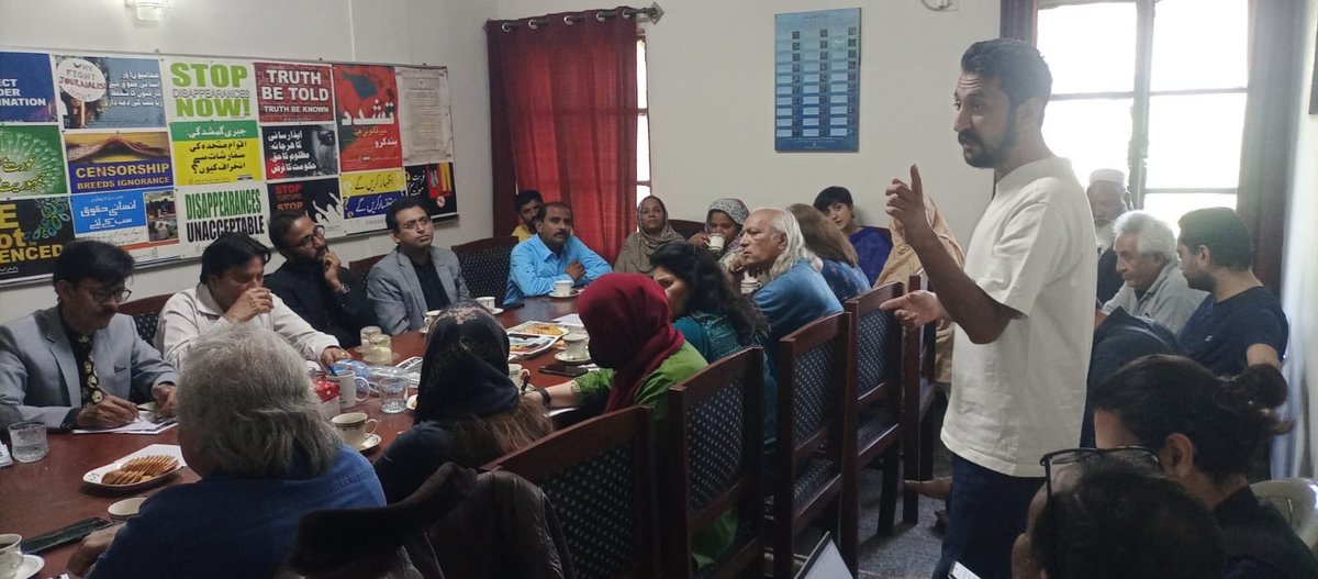 AWPIsbRwp's tweet image. Members and leaders of Awami Workers Party and All Pakistan Alliance for Katchi Abadies attened an emergency meeting organised by the Human Rights Commission of Pakistan (HRCP) on the ongoing evictions of katchi abadies in Islamabad.
1/2
#HousingForAll
#StopEvictions