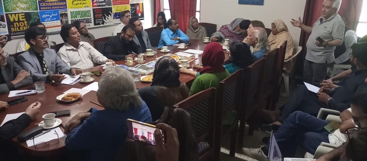 AWPIsbRwp's tweet image. Members and leaders of Awami Workers Party and All Pakistan Alliance for Katchi Abadies attened an emergency meeting organised by the Human Rights Commission of Pakistan (HRCP) on the ongoing evictions of katchi abadies in Islamabad.
1/2
#HousingForAll
#StopEvictions